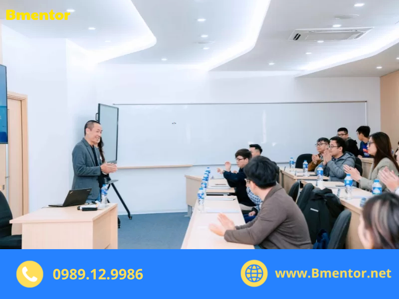 học thạc sĩ quản trị kinh doanh mất bao lâu