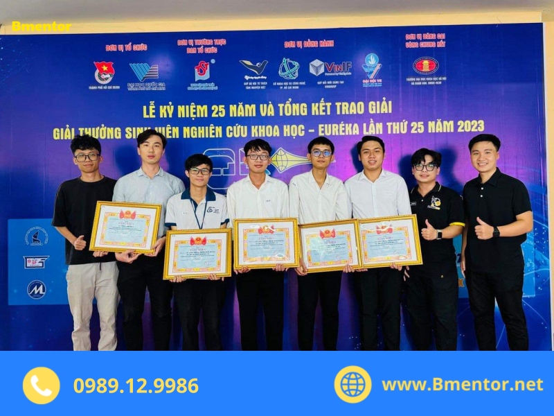 giải thưởng sinh viên nghiên cứu khoa học