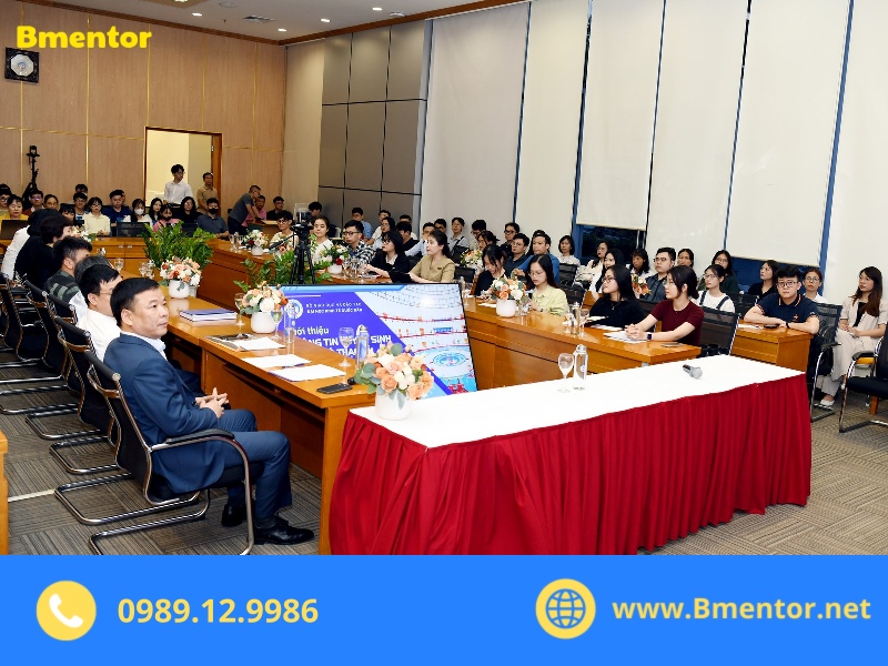 học phí thạc sĩ kinh tế quốc dân