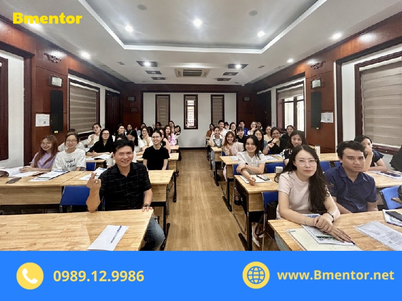 Học thạc sĩ có khó không? Góc nhìn thực tế 8 học thạc sĩ có khó không
